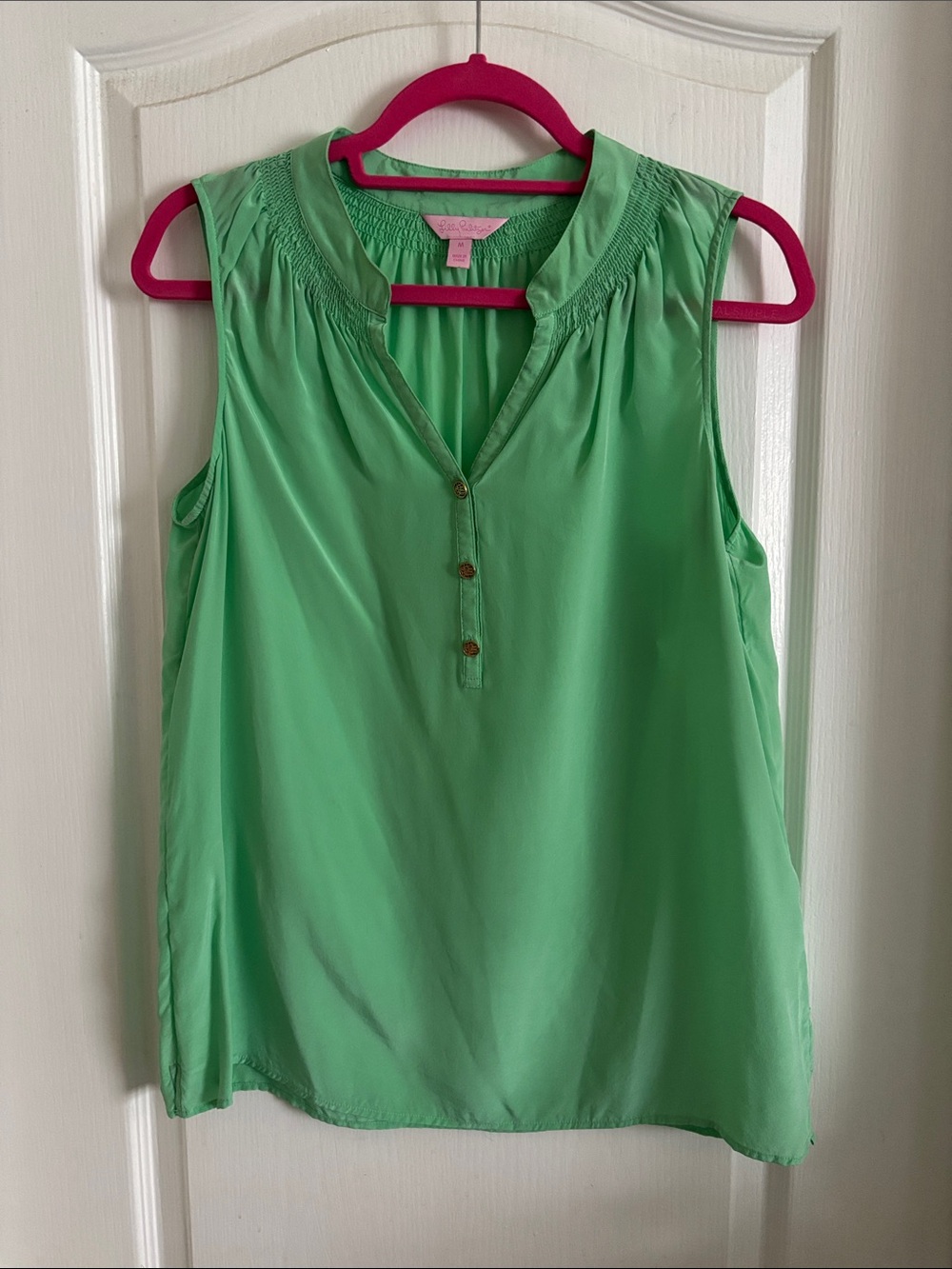 Lilly Pulitzer Sleeveless Green V-Neck Button Front Top Size Medium